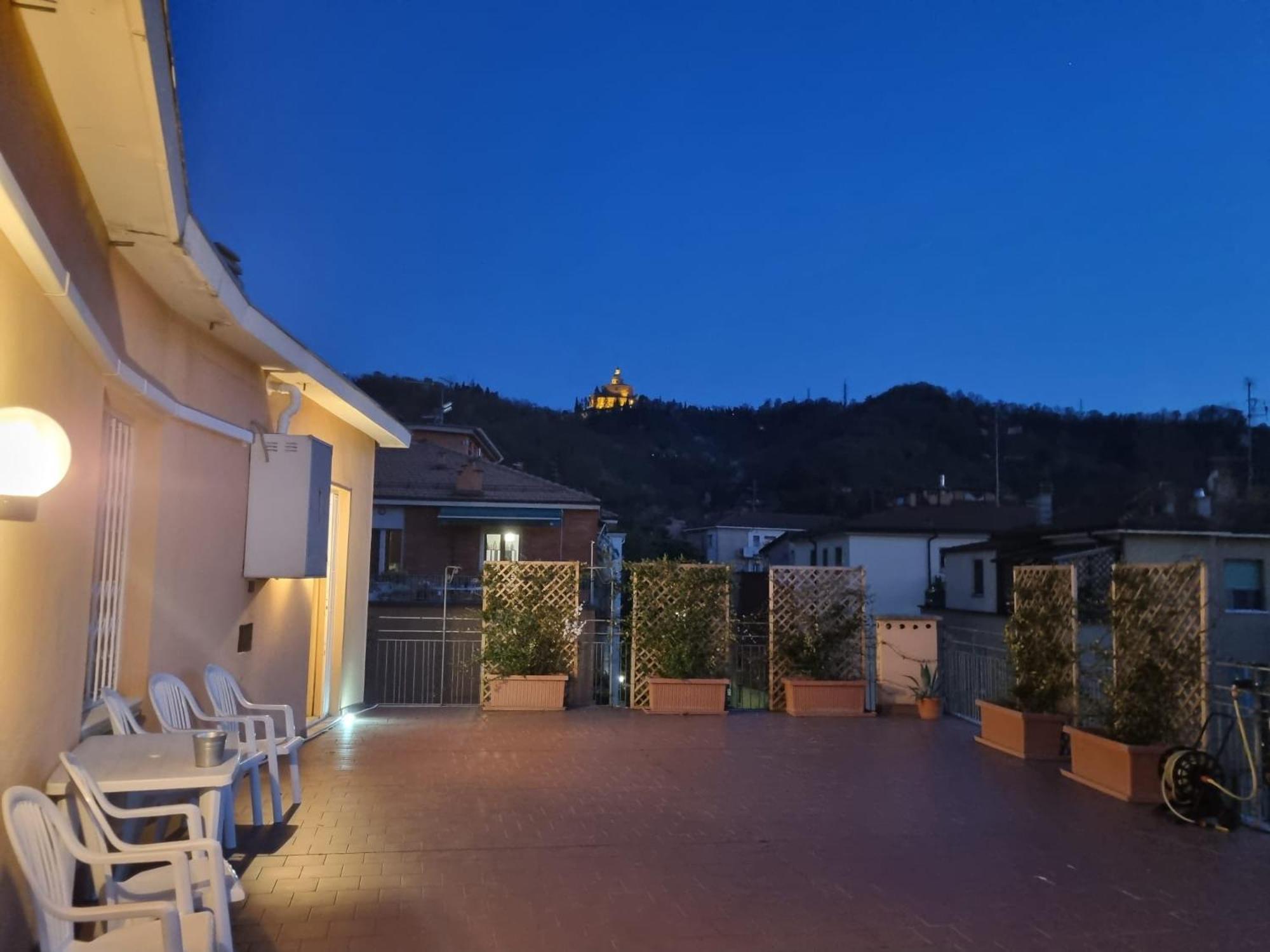 Attico Vista San Luca Apartment โบโลญญา ภายนอก รูปภาพ
